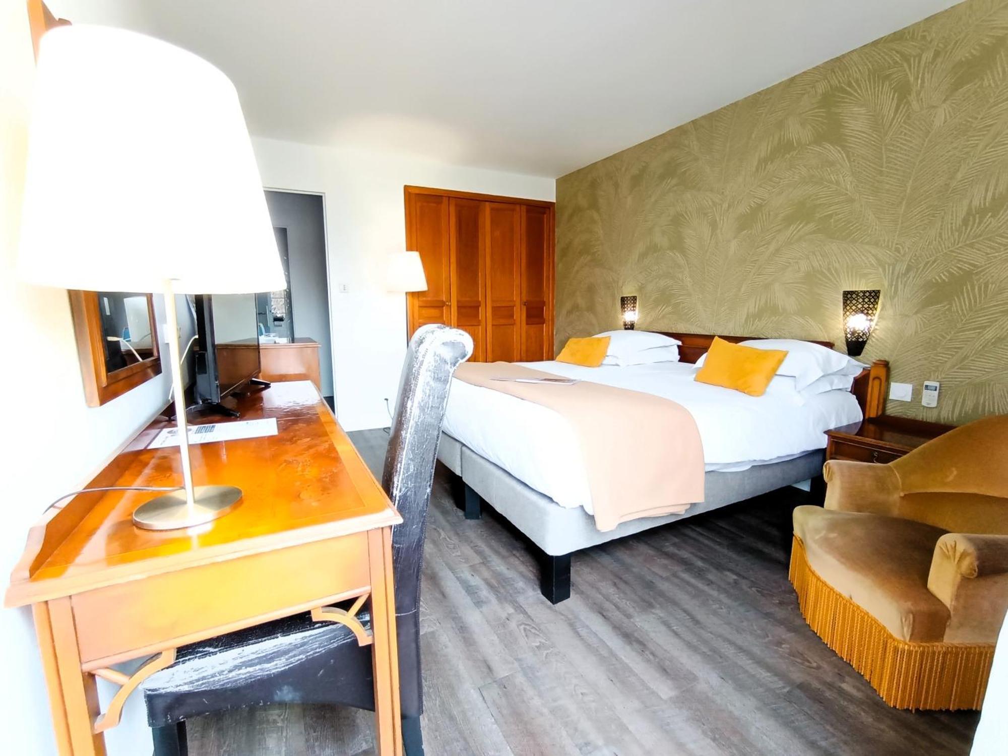 Des Tuileries 3* Nimes